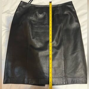 Lamb skin leather pencil skirt